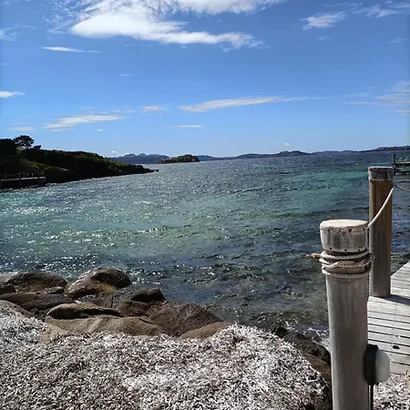 Localita Cala Del Faro. Affitto Bilocale Con Portico E Giardino. * Πόρτο Τσέρβο