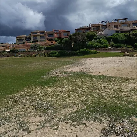 アパート Localita Cala Del Faro. Affitto Bilocale Con Portico E Giardino. *