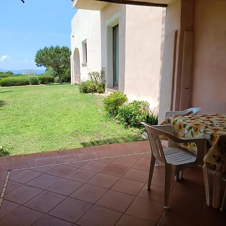 Localita Cala Del Faro. Affitto Bilocale Con Portico E Giardino. Porto Cervo
