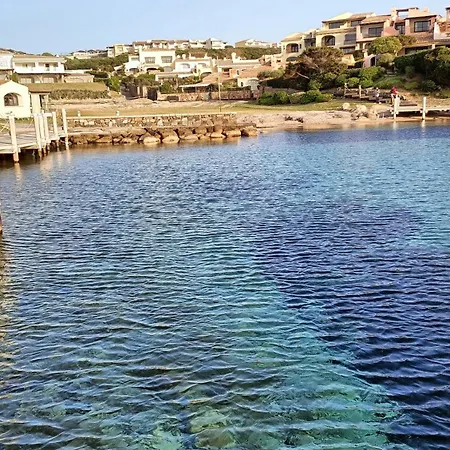 Localita Cala Del Faro. Affitto Bilocale Con Portico E Giardino. *