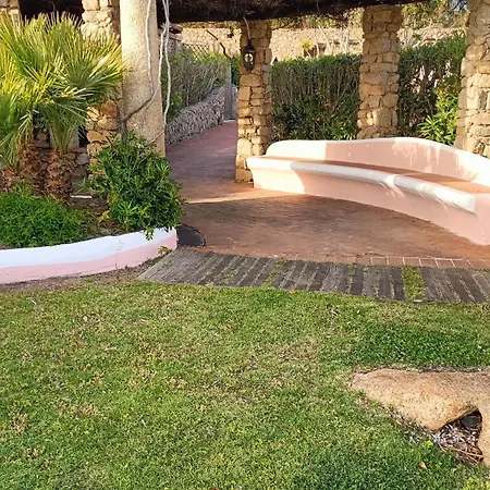 Apartment Localita Cala Del Faro. Affitto Bilocale Con Portico E Giardino. Porto Cervo