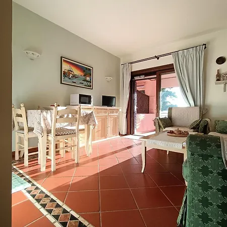 Localita Cala Del Faro. Affitto Bilocale Con Portico E Giardino. Apartment *